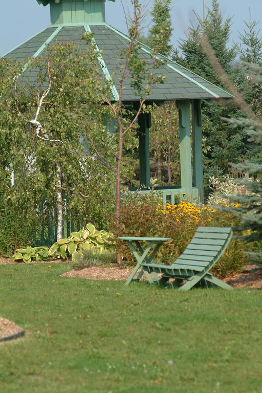 Auberge Le Flores Grand Mere Exterior photo